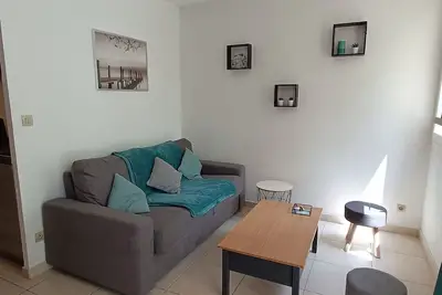 Beau Studio De 27m² Au Centre De Frejus!