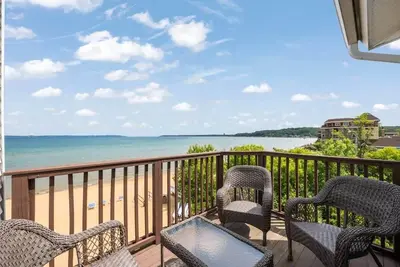 Image de Beachside 329 Waterfront Condo