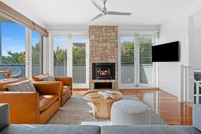 Image de Parkside Sorrento – Metres from St Paul’s Beach.