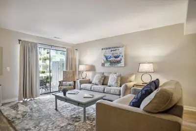 Image de Courtside 88 - Forest Beach 1st Floor Flat