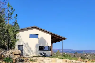 Image de Maison contemporaine avec piscine panoramique