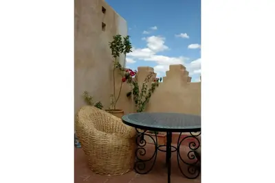 Image de Apartment with Windows to the Heart of Fez Medina