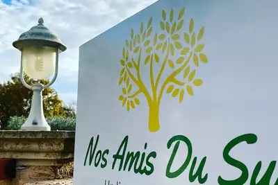 Image de Studio 27m3 joliment meublé parking piscine wifi animaux