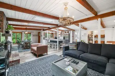 Image de Manzanita Updated Dog Friendly 5 Min Walk to Beach, Office great for remotework!