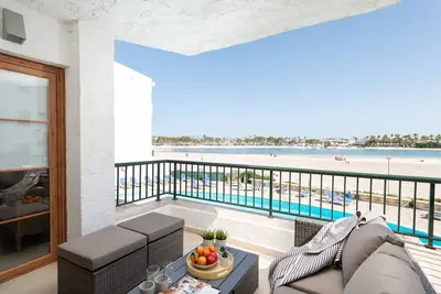 Beachside Carabela Apartamentos