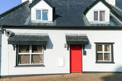 Image de Charming cottage in a traditional Irish fishing village.