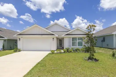 Image de Modern & Cozy ☀ Close to Beach ☀ 4 Bedrooms ☀ 2 Full Baths
