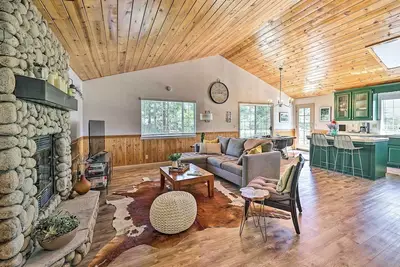 Image de Calming Twin Peaks Family Retreat w/ Views!