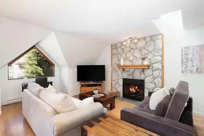 Image de Spacious & Bright, Shuttle to Lifts, Bbq, Parking
