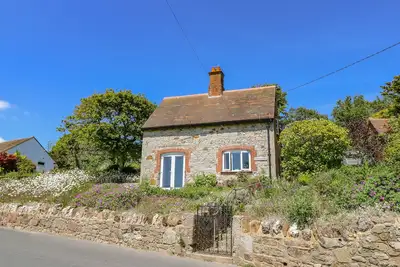 Image de Ladylands Cottage, pet friendly, with a garden in Shorwell