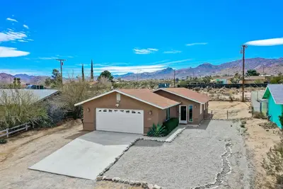 Image de Cozy Joshua Tree Home minutes from the Park Entrance