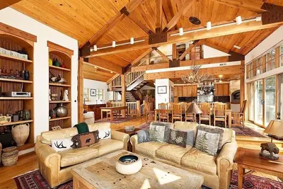 101 Park Avenue | Expansive Private Home in East Aspen, Walking Distance to Town