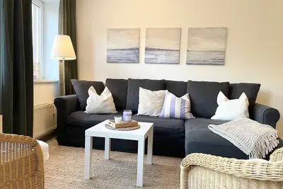 Image de A1. 2 - Large, modern vacation apartment near the beach for up to 4 people