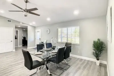 Image de Pool House in Quiet Area, close to Disney and Universal