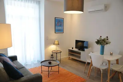 Image de Charmant appartement 2 Chambres terrasse en rez- de-chaussée