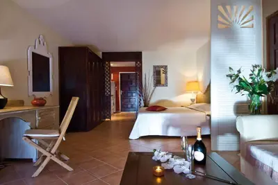 Studio 2, Luxueux studios, très belle vue mer, 1 minute de la plage