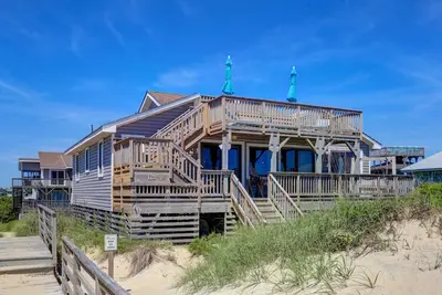 Image de Reduced for August! Oceanfront! Cozy, Views Galore! Crow's Nest, Sn0112