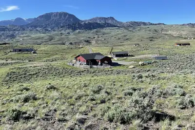 Image de In the beautiful town of Wapiti Wy, only 32 miles from E gate of Yellow stone