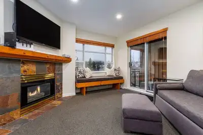 Image de Whistler Village 1br: Sleeps 4, Walk to Everything & Free Parking!