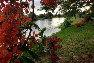 Image de A Waterfront pet friendly Villa, 5 min. to Charlotte Harbour Beach & Punta Gorda