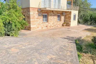 Image de Rustic Greek Home with ocean view.