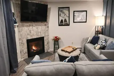 Image de đź”· Cozy Ski Condo đź”·