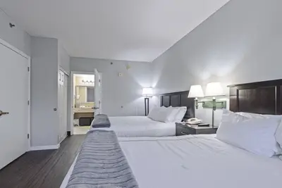 Image de Lovely apartment near Theme Parks with pool