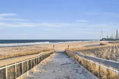 Image de Cute cottage, Steps to Seaside Heights beach, off-st parking, beach badges