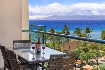 Image de Maui Resort Rentals: Honua Kai Hokulani 613 - Premier 6th Floor Interior Courtyard 1br w/ Stunning Ocean Views!