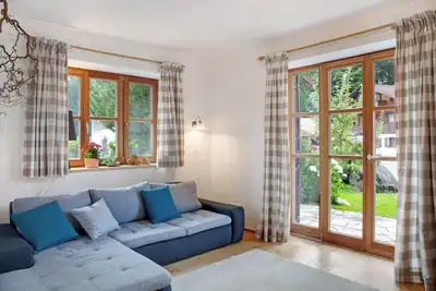 Image de Appartement Zugspitzblick avec vue sur les montagnes, jardin et Wi-Fi.