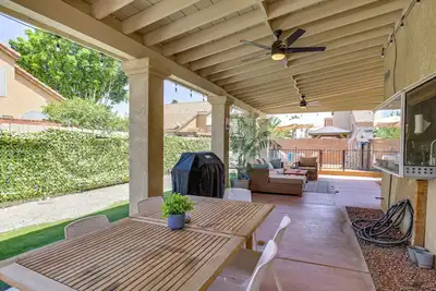 Image de Home w/ Private Pool & Game Room in Indio!