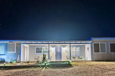 Image de The 360 Views House, Spa/Bbq/Gameroom, 17 min to Joshua Tree National Park