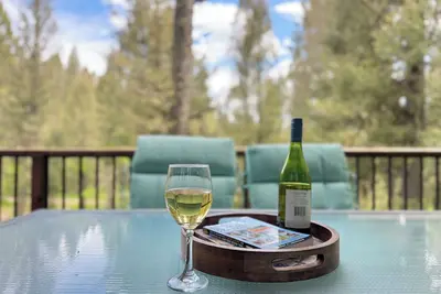 Image de Bigfoots Hideaway* Family Mtn Cabin / 3Br / 2. 5Ba, Wifi Access, 40 mins to Ynp