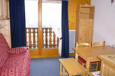 Image de Studio au pied de la télécabine avec balcon
