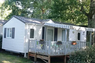 Image de A 5 mn de la plage! Mobil home spacieux avec terrasse couverte