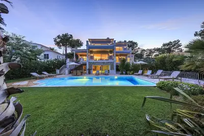 Image de Superb 6 Bedroom Villa With Indoor Pool in Quinta do Lago Near the Lake
