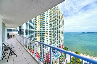 Breathtaking Water Views | Brickell Condo