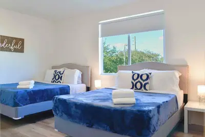 Image de Prime Townhouse Near Design Dist