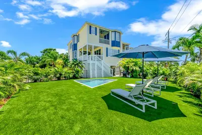 Image de Perfect Family Vacation Home with Private Pool and Tropical Landscaping