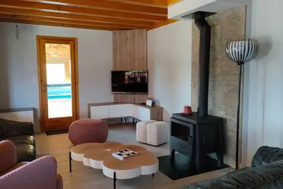Image de Chalet Taninges - Piscine privée chauffée