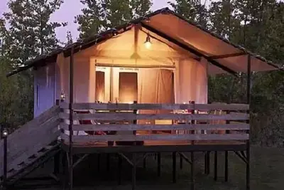 Image de Cabane Lodge sur pilotis Standard 34m² (2 chambres) dont terrasse couverte 11m² - sans sanitaires 4 personnes