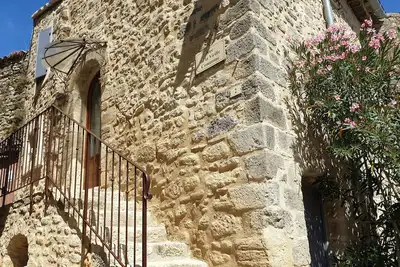 Image de Maison de vacance \"La Marie\" Au pied du Luberon!