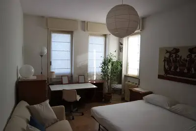 Image de Design Week quiet cosy flat, close to Tortona district/Navigli, last floor, 2 rooms