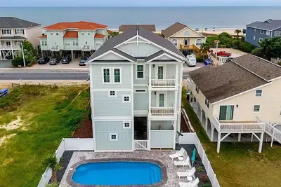 Image de Great Ocean Views! Family friendly w/ direct beach access, private pool & more!