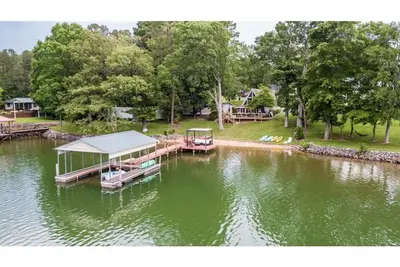Image de Lakefront A-Frame: Hot Tub, Fire Pit, Beach & Boat! See our reviews!