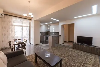 Cozy Apartment in the Center of Yerevan, but Quiet)