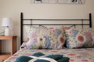 Image de ¡bajo con Terraza y Patio con Vistas a la Piscina Comunitaria!