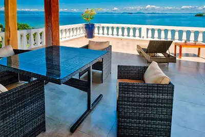 Image de Calypso: Centre-ville; Penthouse; Terrasse privée.
