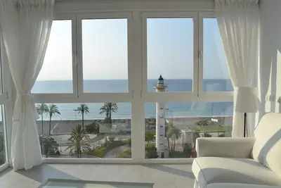 Image de Piso a pie de Playa. A 50 Metros del Mar. Increibles Vistas