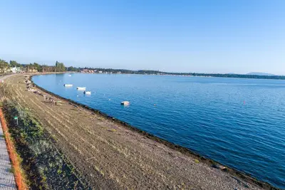 Image de Light & bright cottage with a view of the bay